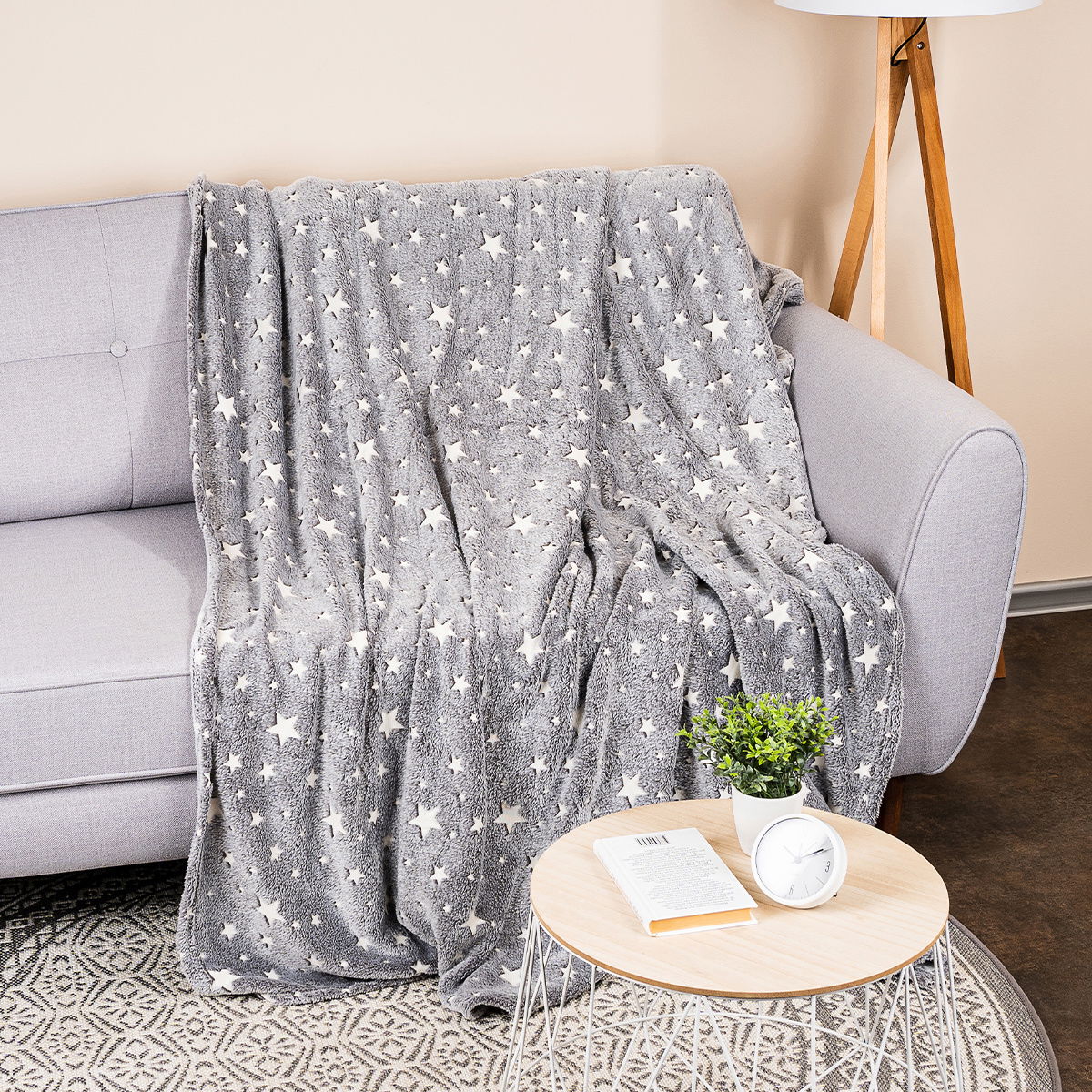 Deka Soft Dreams Stars svíticí šedá, 150 x 200 cm – obrázok 2