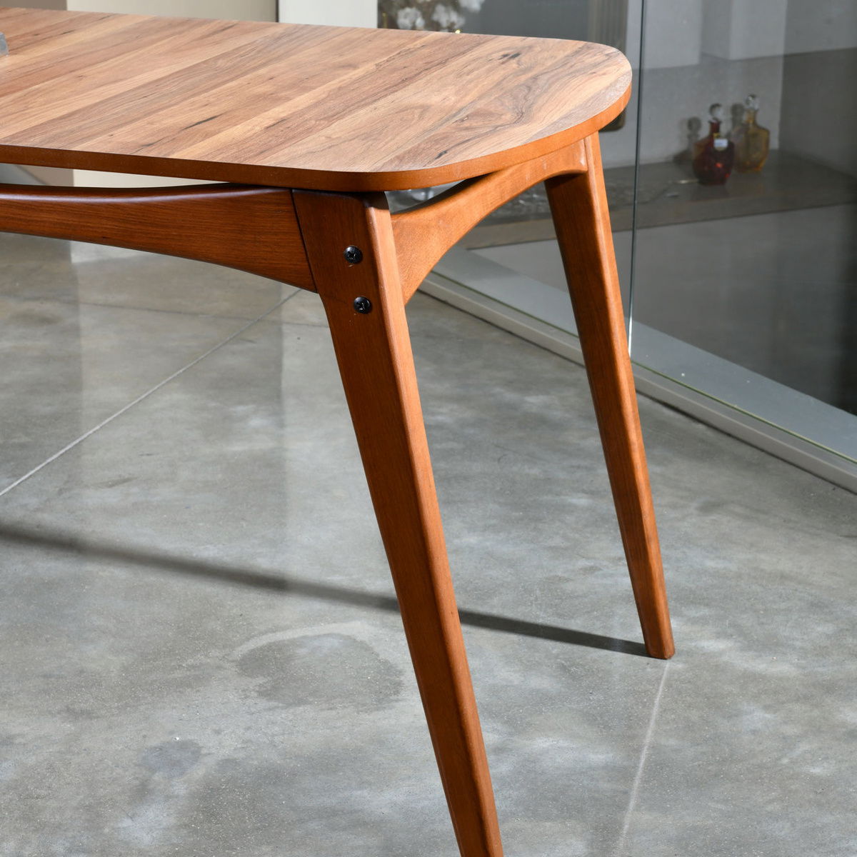 Jídelní stůl Touch Wooden – obrázok 5