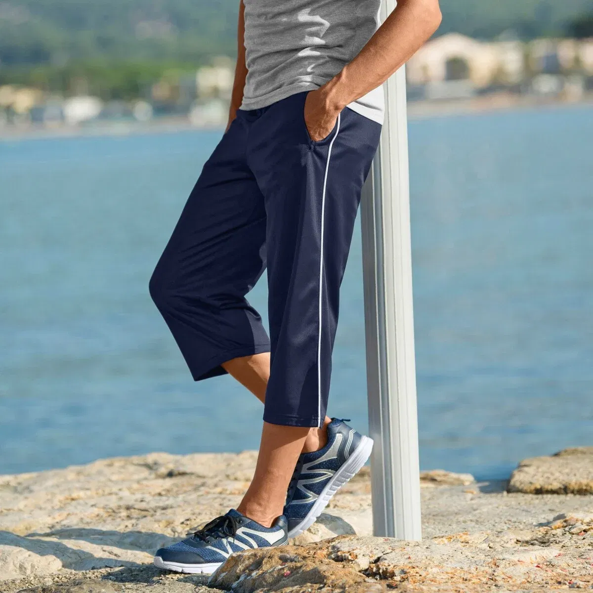 3/4 sportovní kalhoty z mikrovlákna námořnická modrá 60/62
