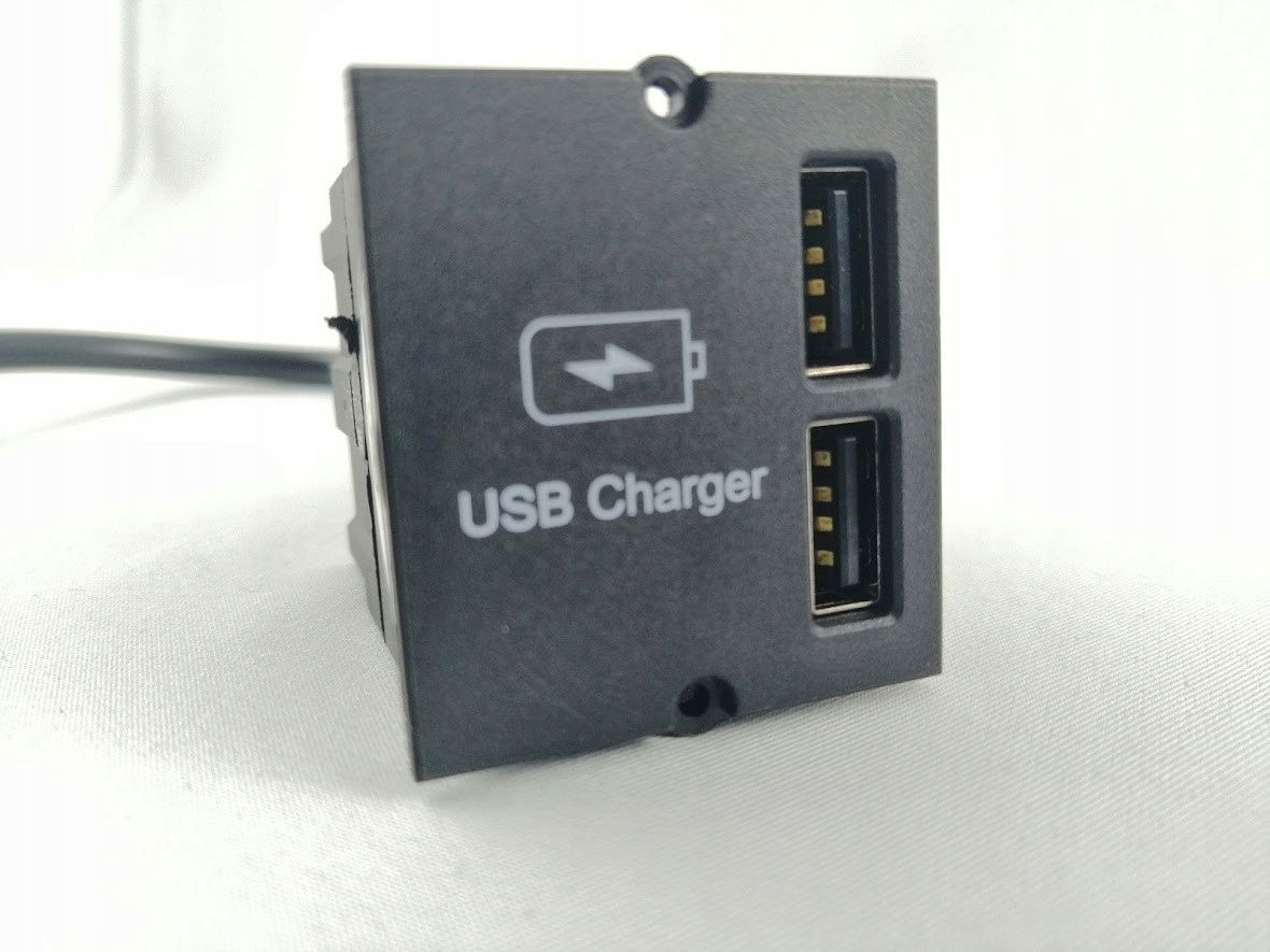 Bachmann Double Charger 2xUSB chargerový modul 5V, 2.4A