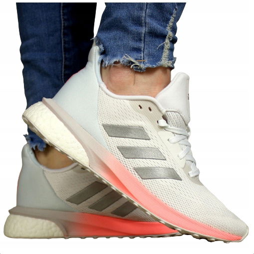 Dámske topánky Adidas na behanie Astrarun Boost