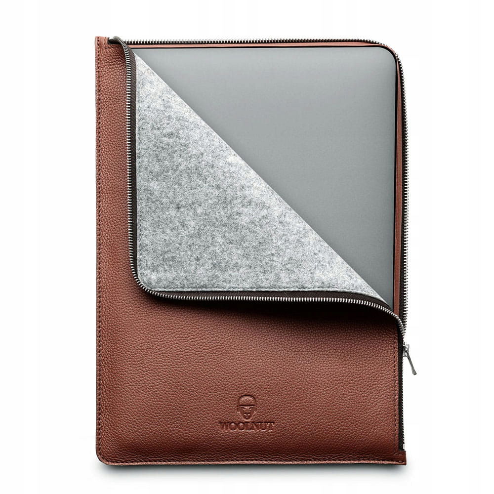 Kožený zapínateľný obal Woolnut pre MacBook Pro 16" hnedý