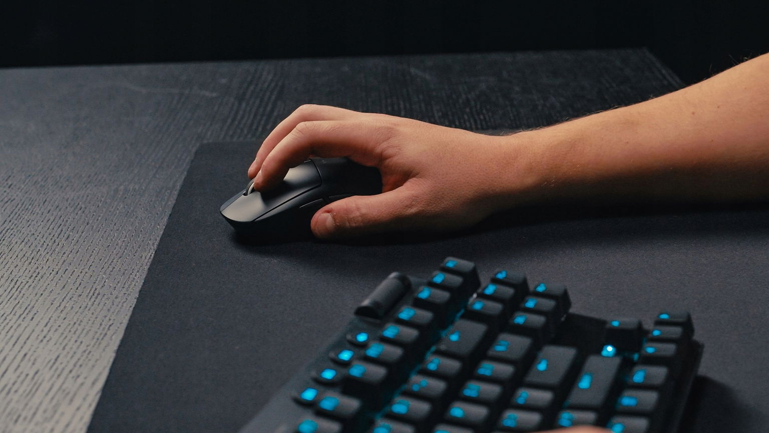Myš Logitech G Pro X2 SuperLight Bk