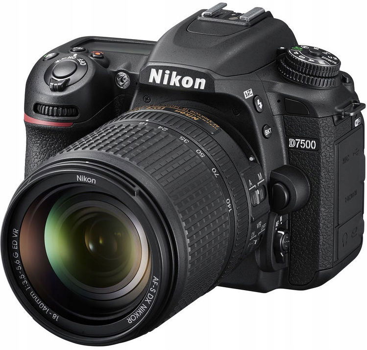 Nikon D7500 Af-s DX 18-140 mm f/3,5-5,6G Ed Vr