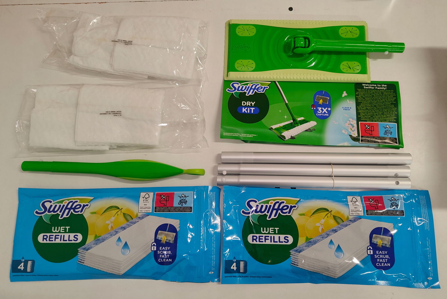 Plochý mop Swiffer zelený, sada 24 náplní (16 suchých, 8 mokrých)