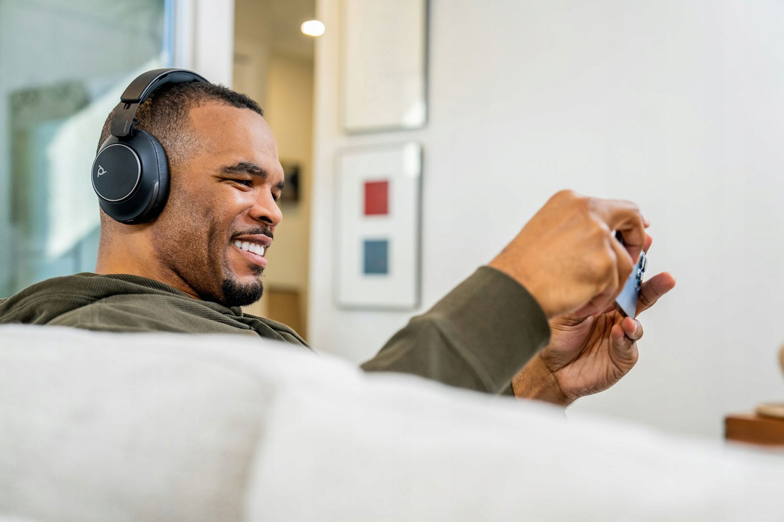 Poly Súprava slúchadiel Voyager Surround 80 Uc Usb-c adaptér Usb-c/a