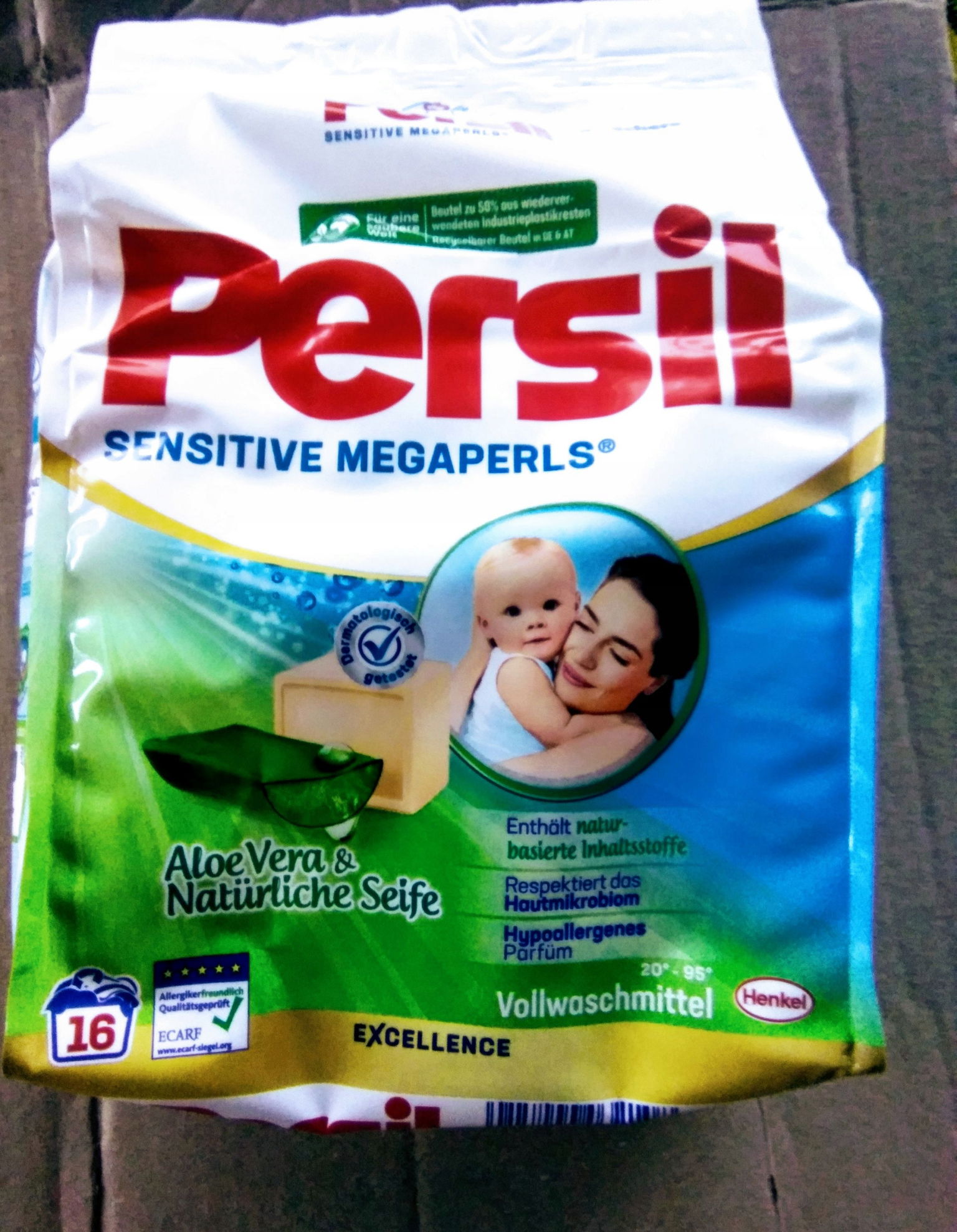 Prášok na pranie Persil sensitiv 1,120 kg univerzálny