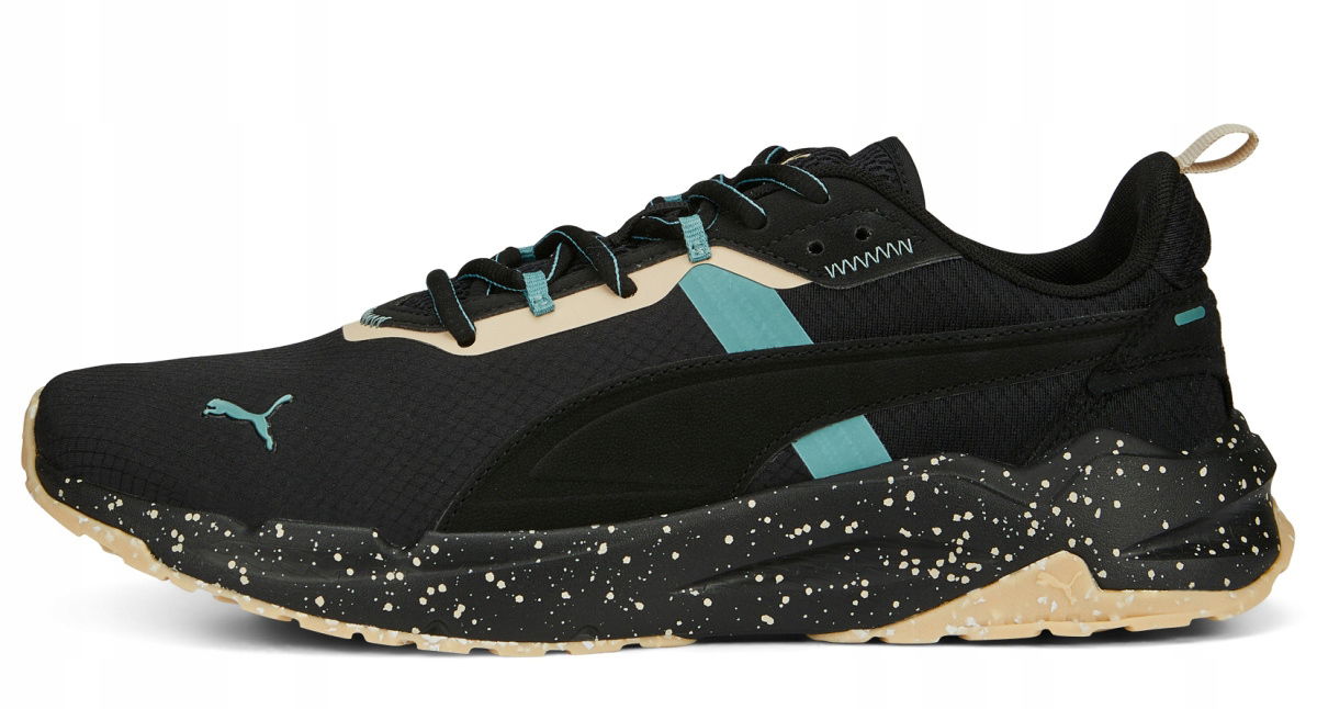 Puma Stride Open Road 389424 02 Pánske čierne topánky