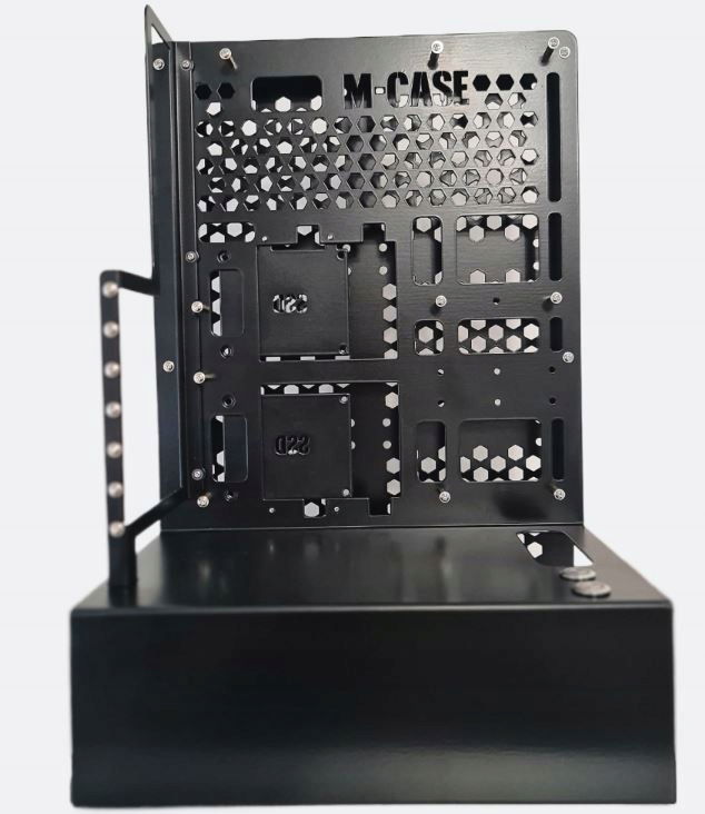 Puzdro Raw Hardware M-case 5 Atx Ral bench test