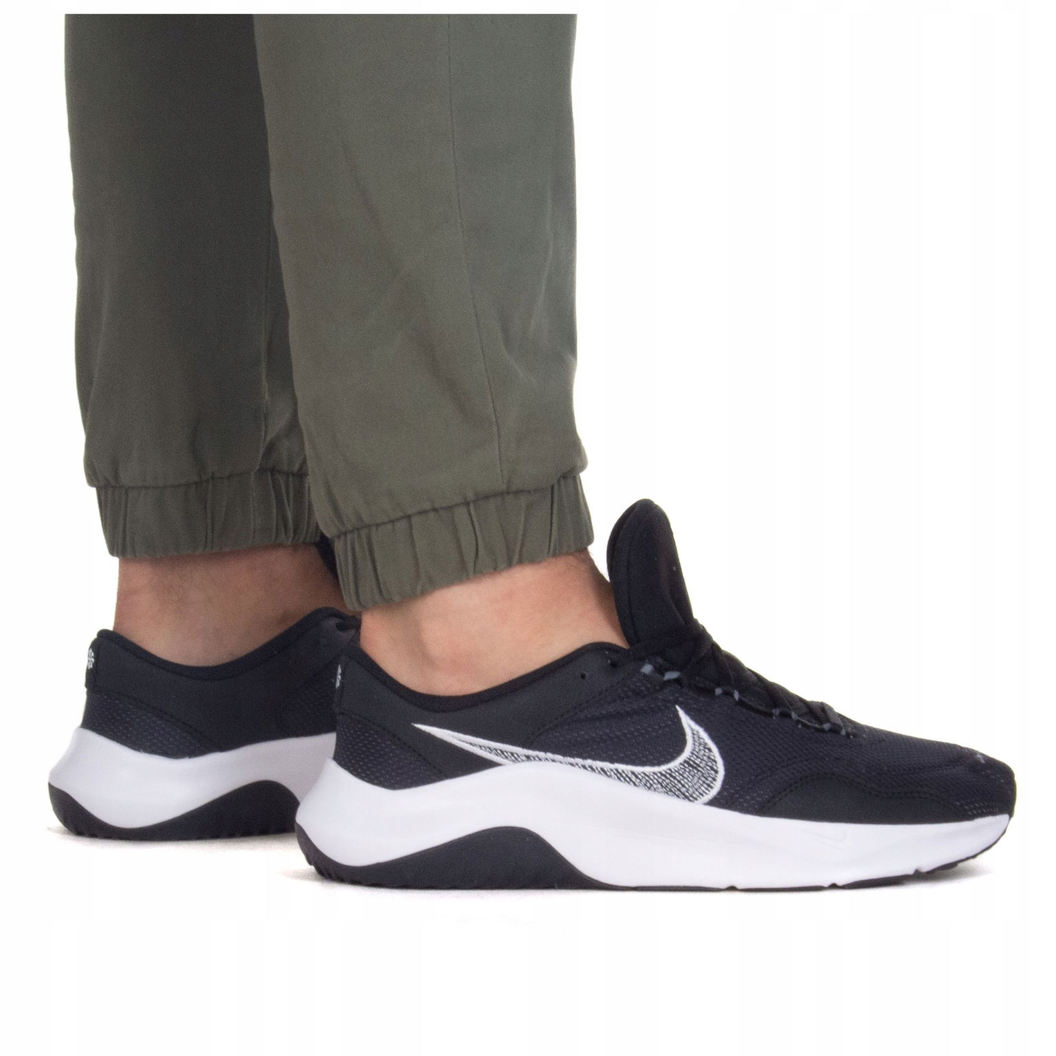 Topánky Nike Pánske Legend Essential 3 DM1120-001
