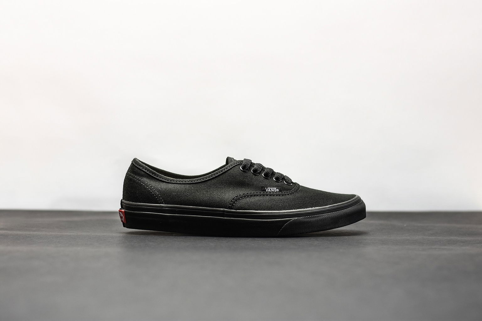 Vans Ua Authentic