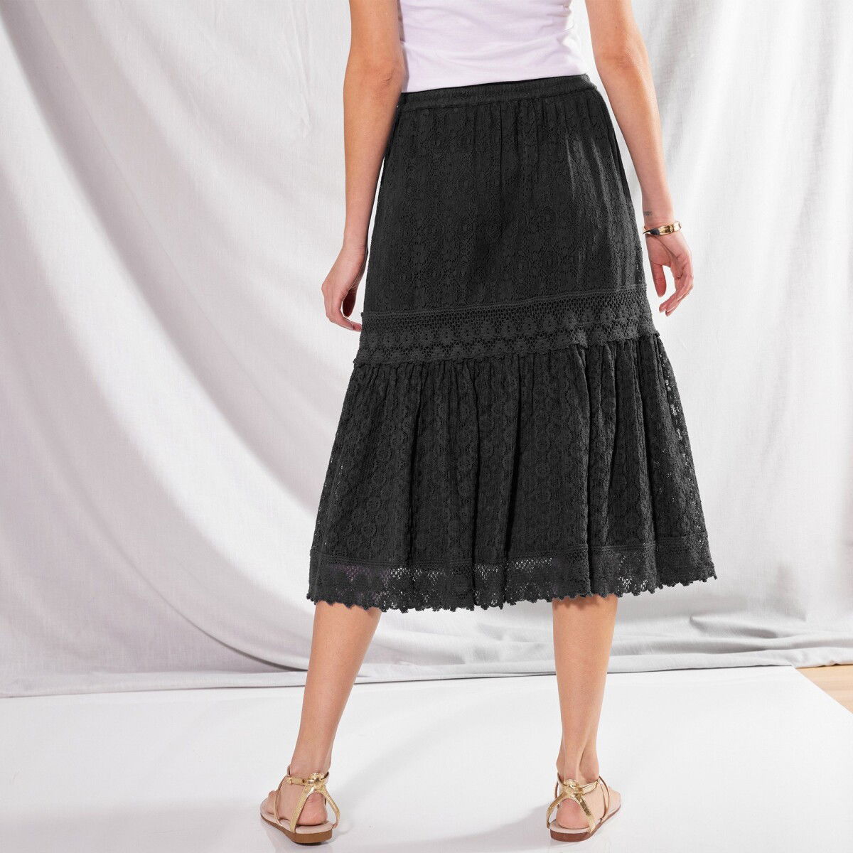 Čipkovaná midi sukňa s macramé – obrázok 5