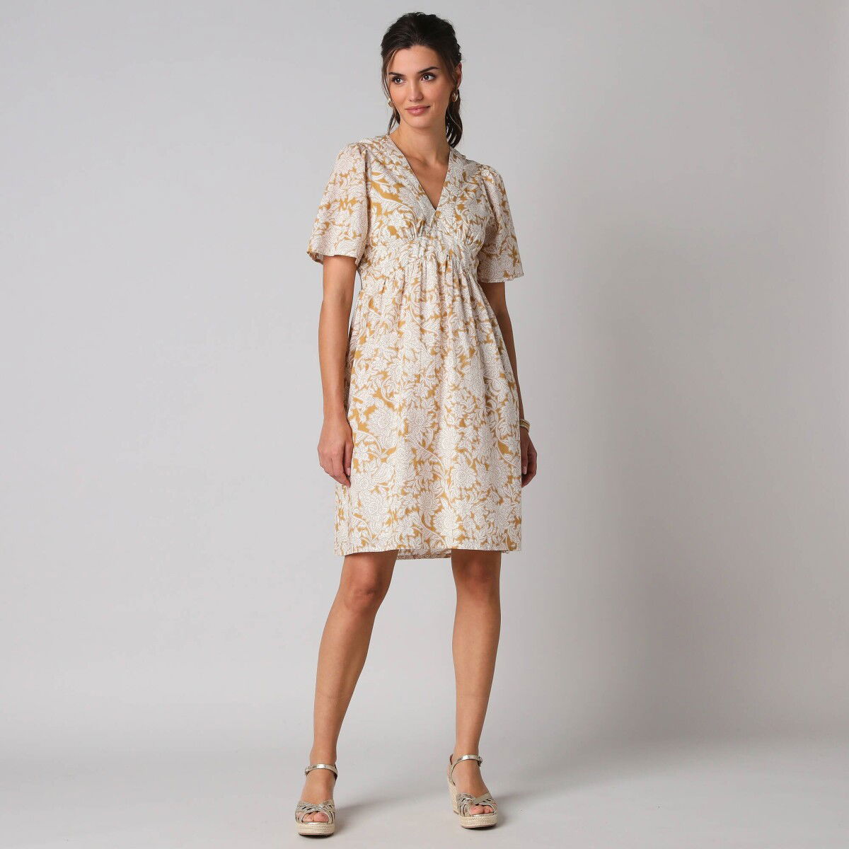 Krátke šaty s boho potlačou – obrázok 8