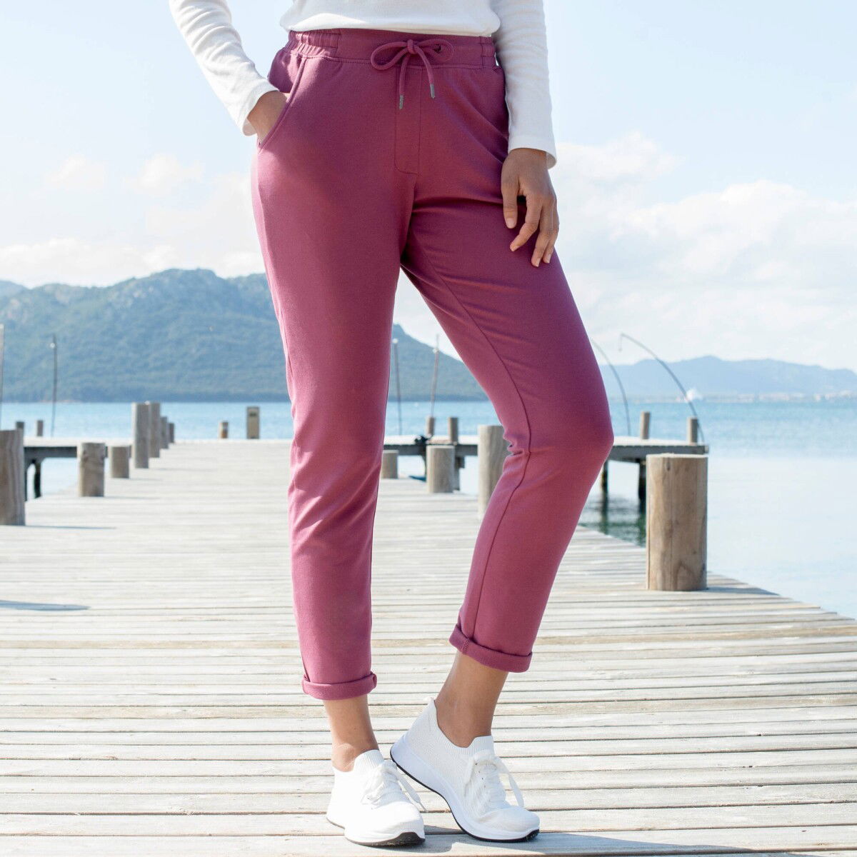 Moltonové joggingové nohavice s pružným pásom – obrázok 3