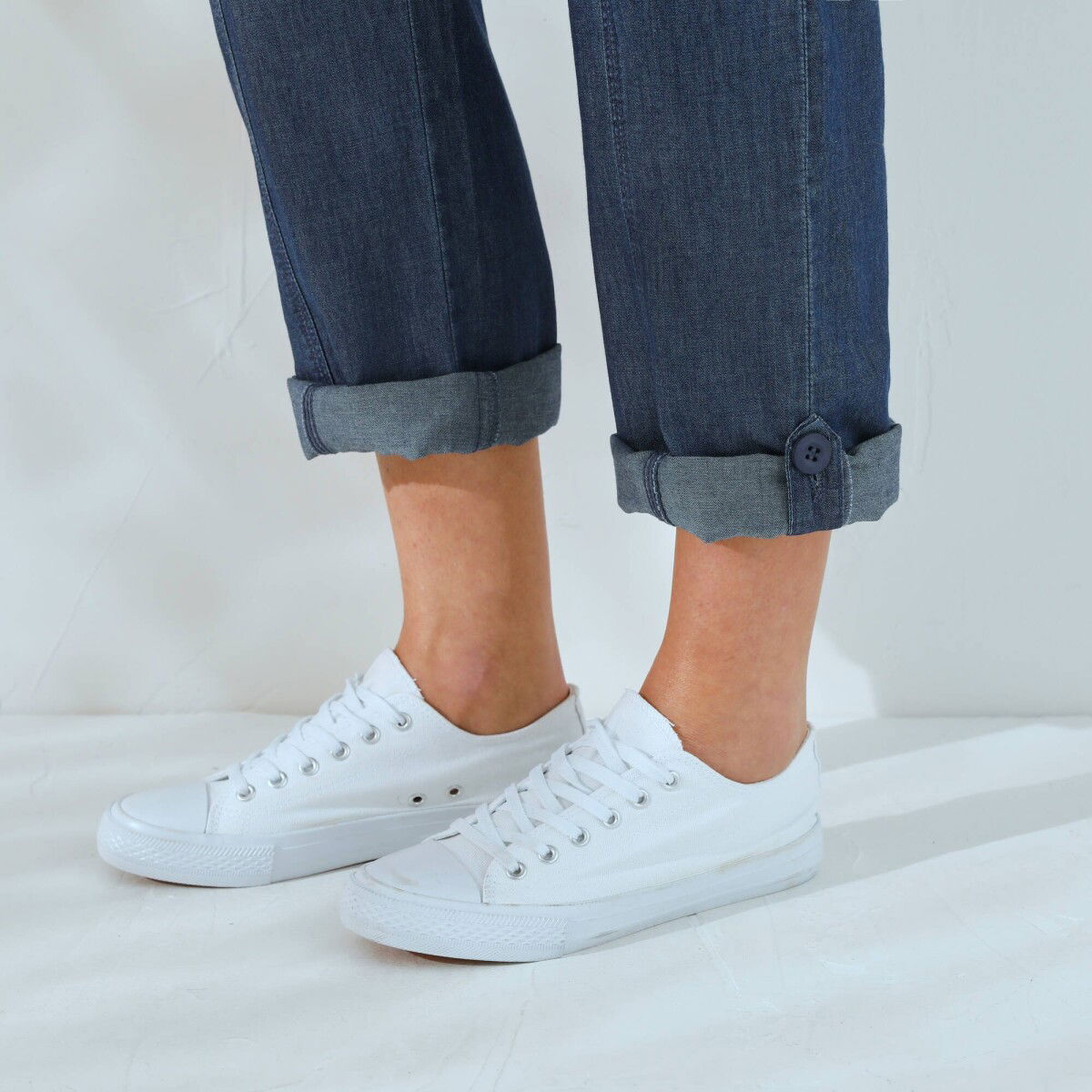 Nohavice s vreckami z denimu – obrázok 2