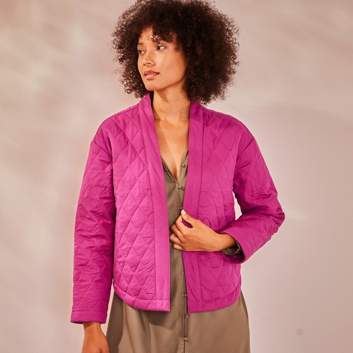 Prešívaná bunda s kimono golierom – obrázok 2
