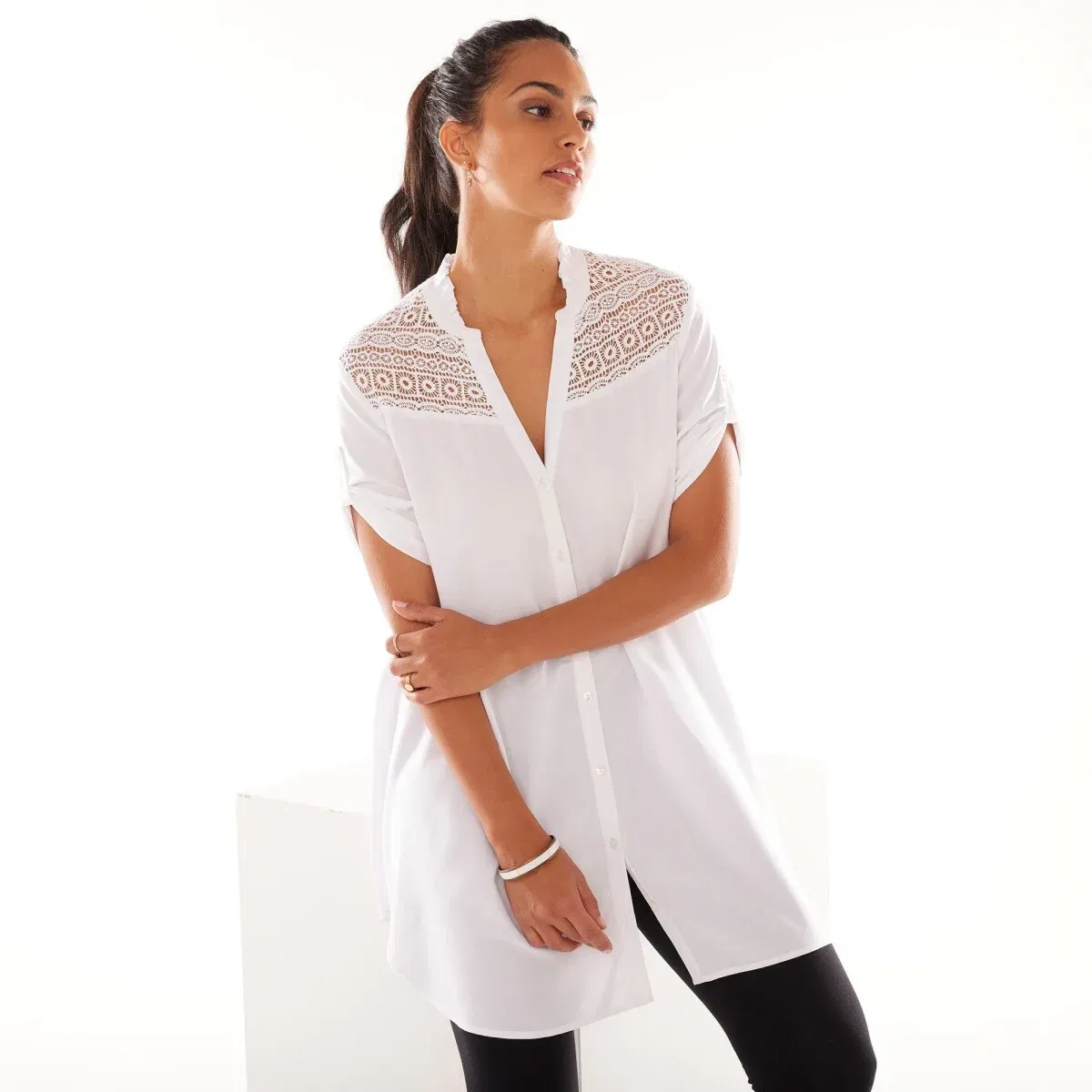 Tunika na gombíky s macramé – obrázok 3