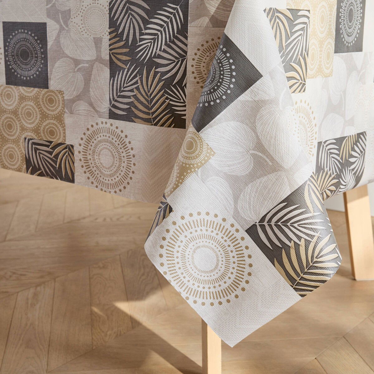 Voskovaný obrus s patchwork potlačou listov – obrázok 4