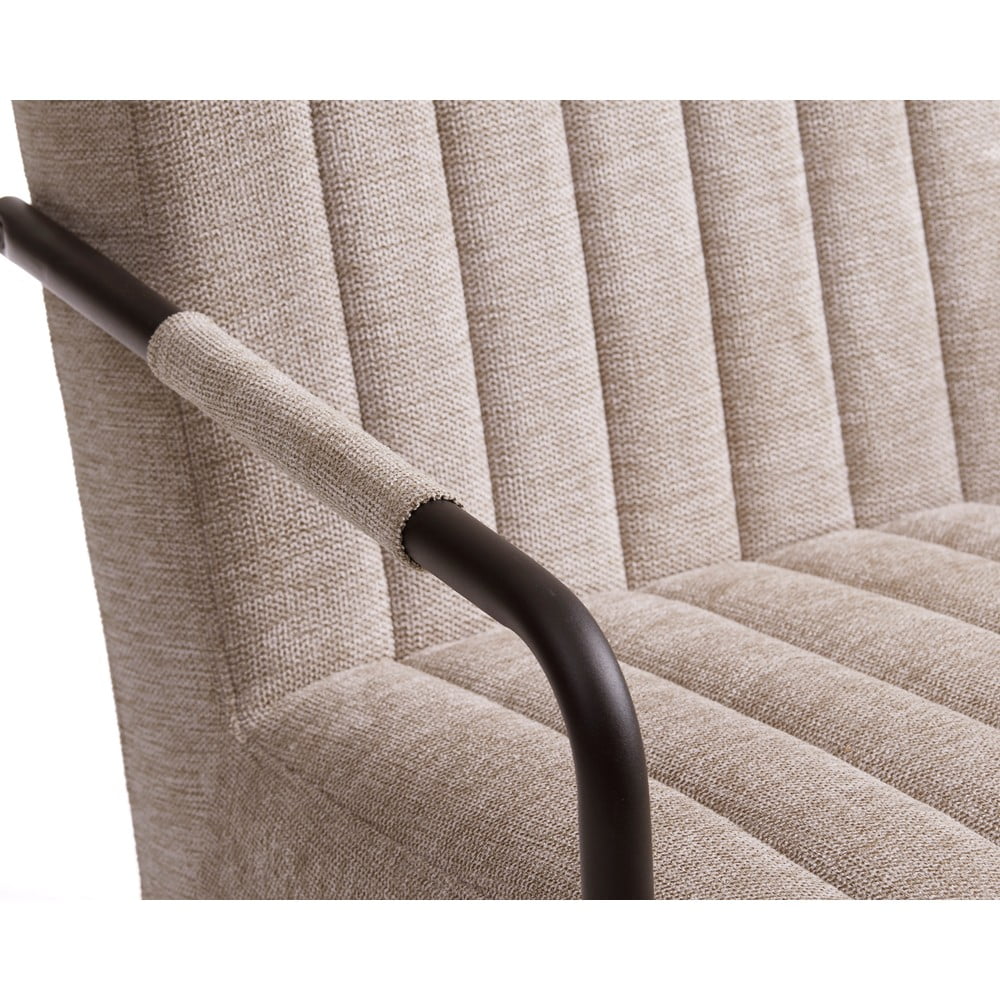 Béžové kreslo Trout – Unique Furniture