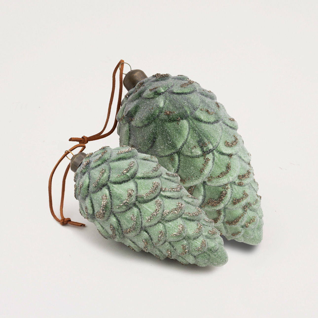 Ozdoba Frosted Pinecone 18 cm – obrázok 2