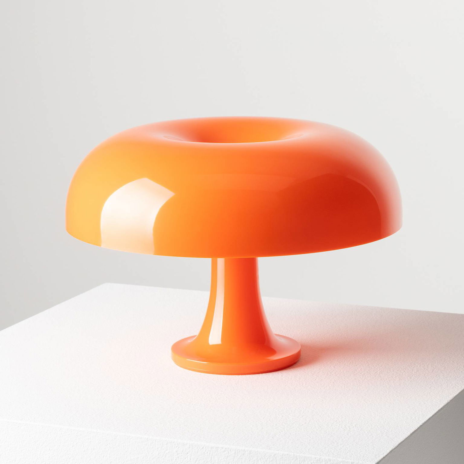 Artemide Nessino – dizajnová stolová lampa, oranžová – obrázok 4