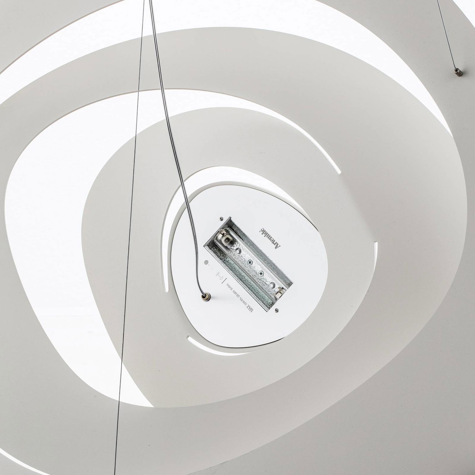 Artemide závesné svietidlo Pirce, 94x97 cm, biele – obrázok 5