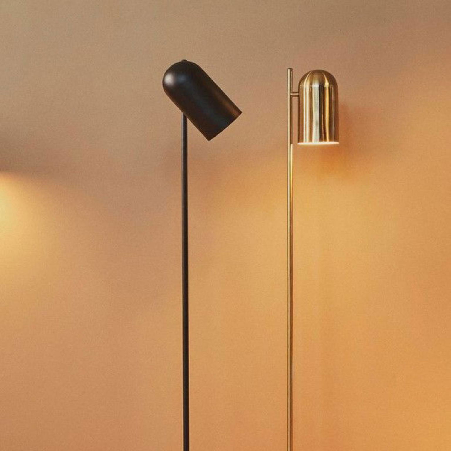 AYTM Stojacia lampa Luceo, čierne – obrázok 4