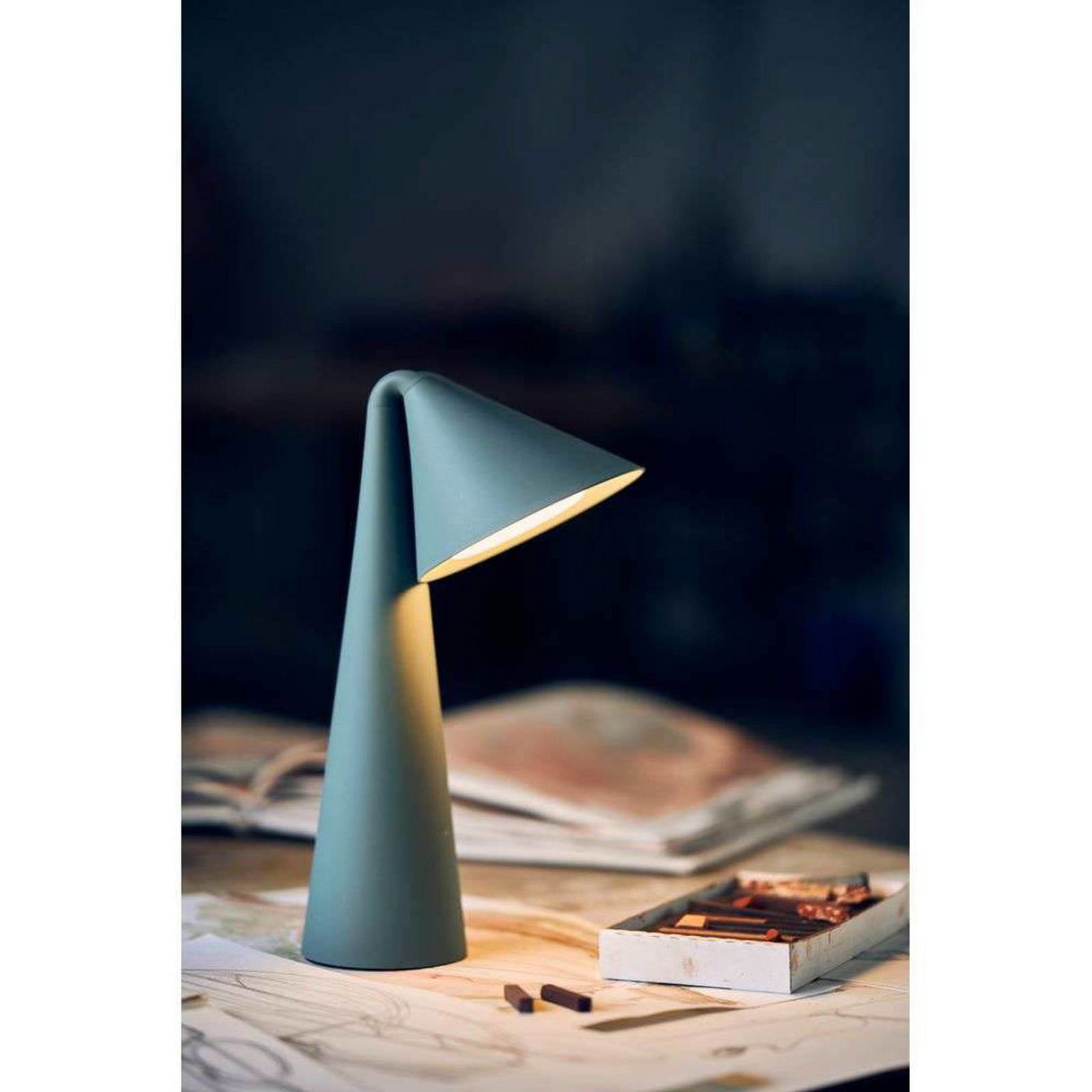 FRANDSEN LED stolová lampa Ami, hnedá, 32 cm, stmievateľná – obrázok 2