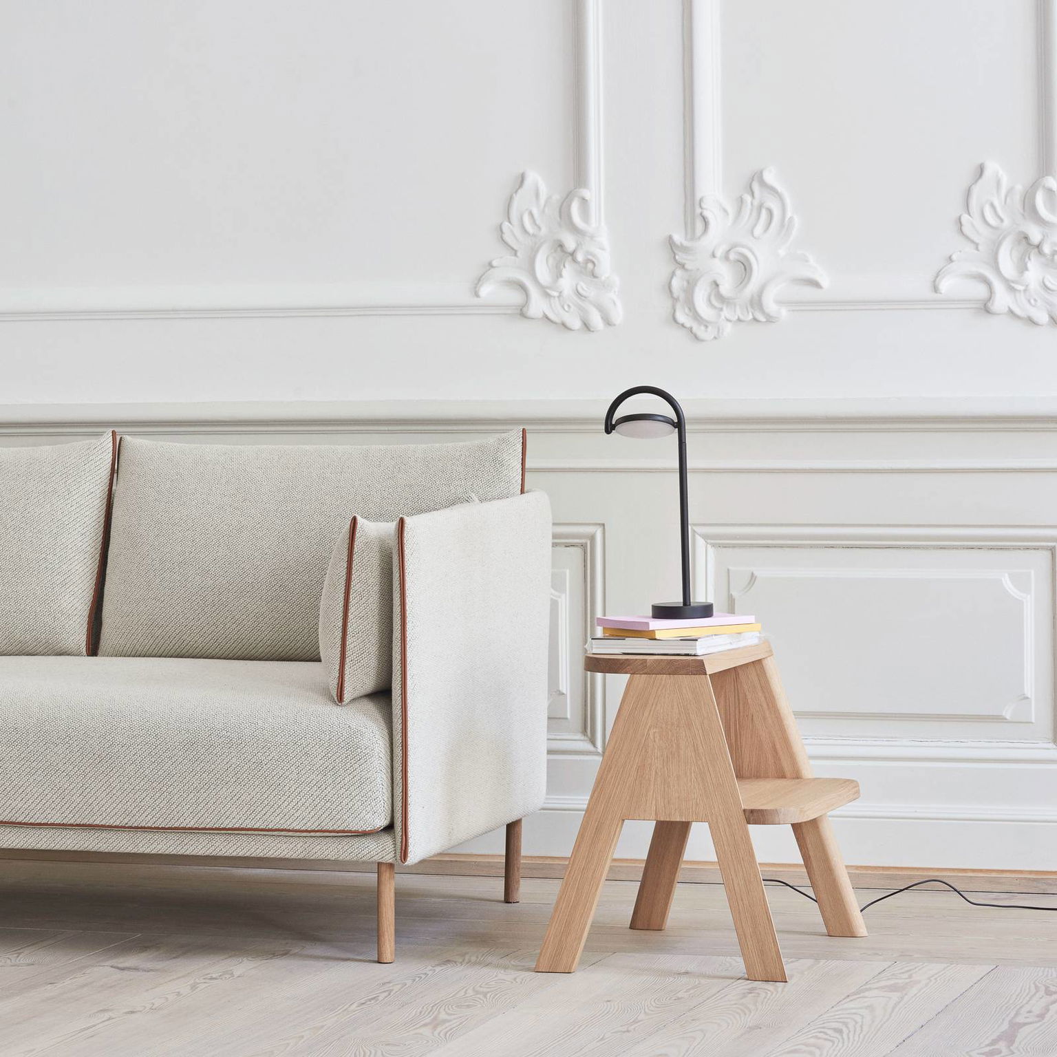 HAY Marselis stolová LED lampa nastaviteľná čierna – obrázok 5