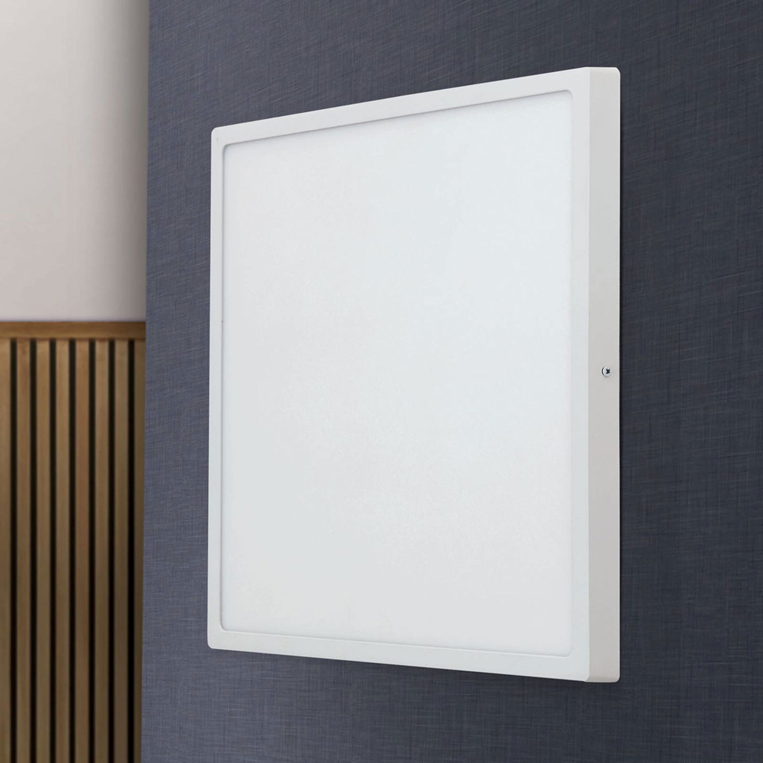 Hranaté nástenné LED svietidlo Lero 40 x 40 cm – obrázok 3