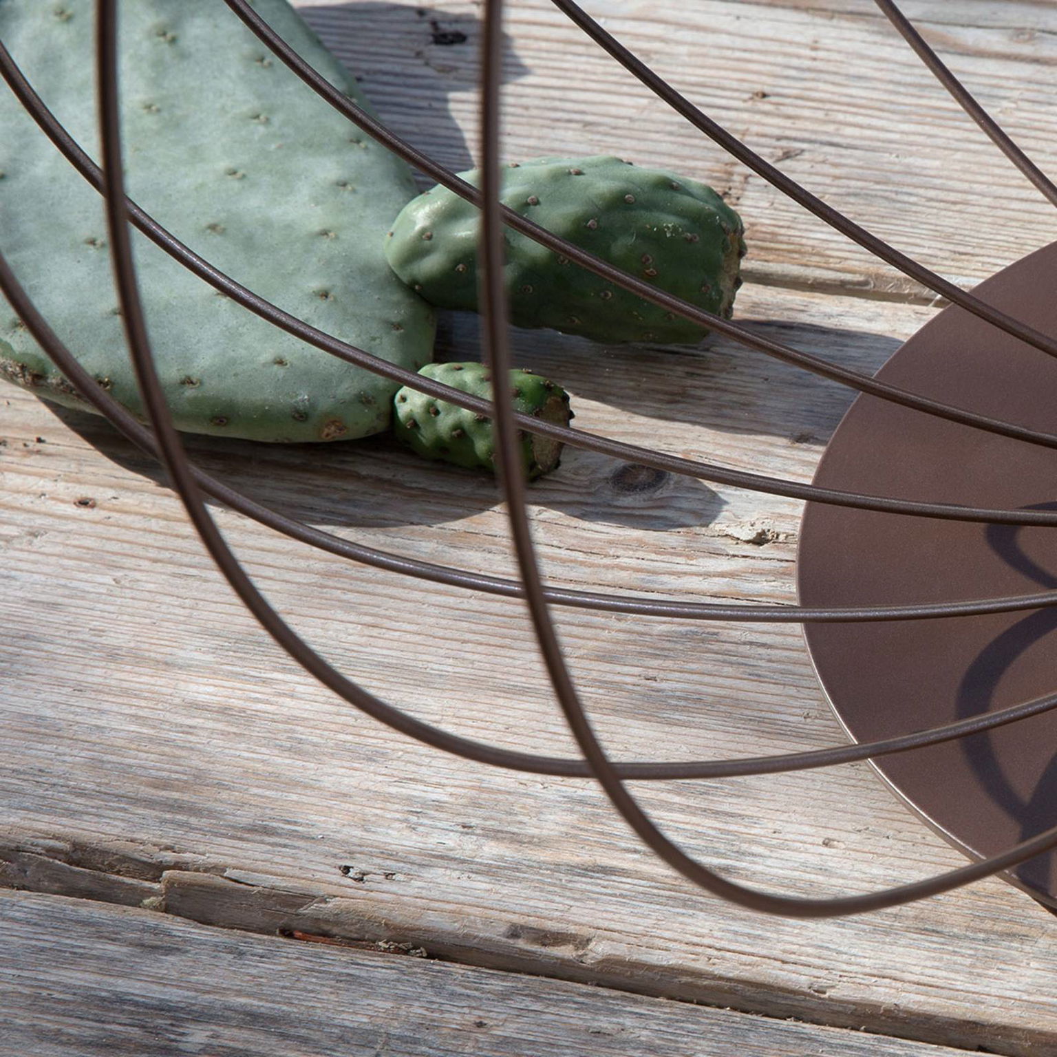 Karman Cell klietková stolná lampa 62 cm bronz – obrázok 5