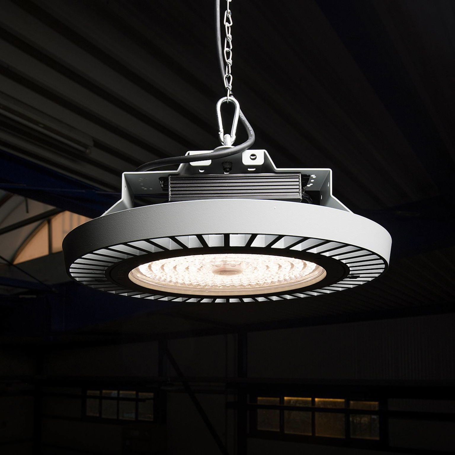 LED reflektor FLC 840 závesný objektív 66° 106W – obrázok 2