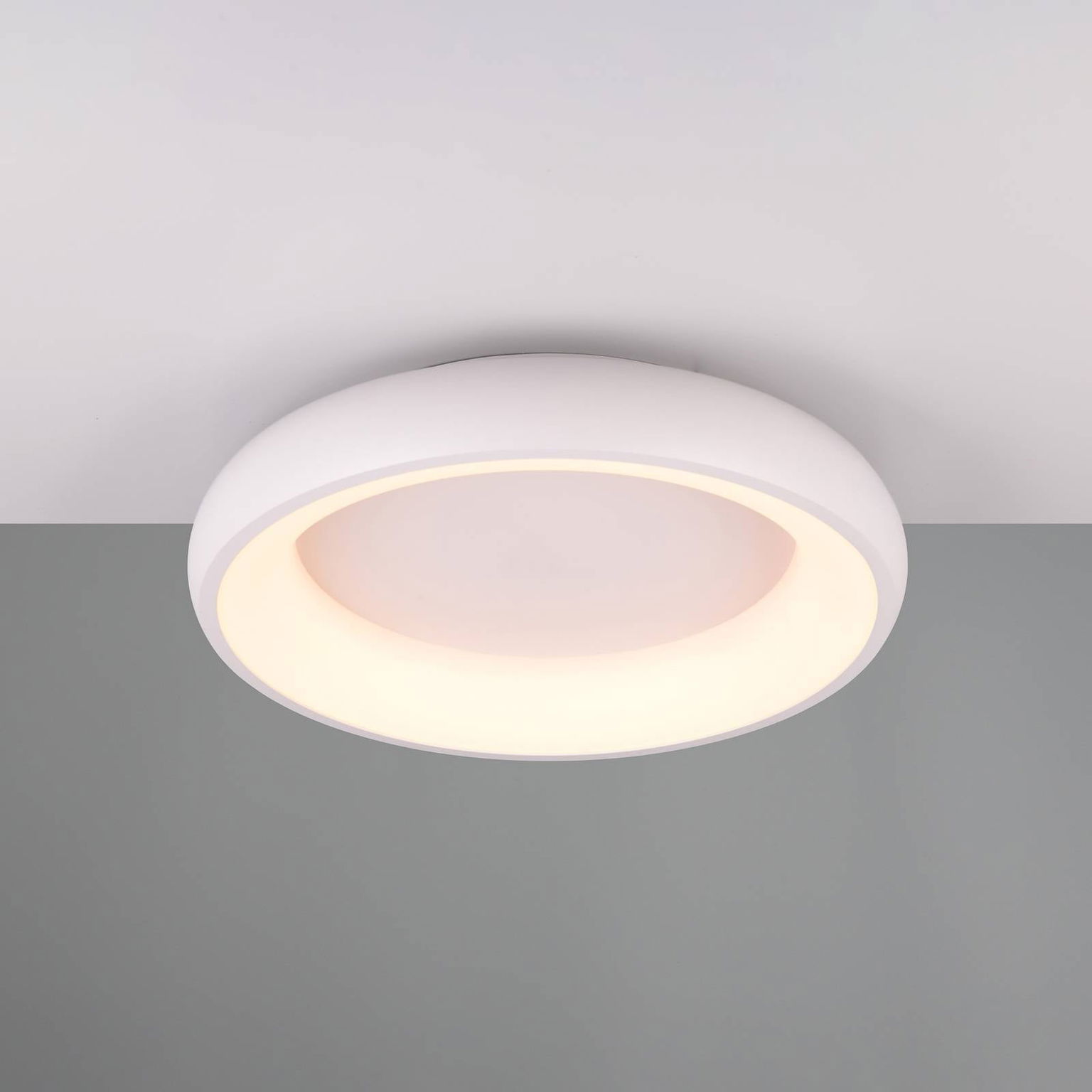LED stropné svietidlo Cardona, Ø 46,5 cm, matná biela, kov, CCT