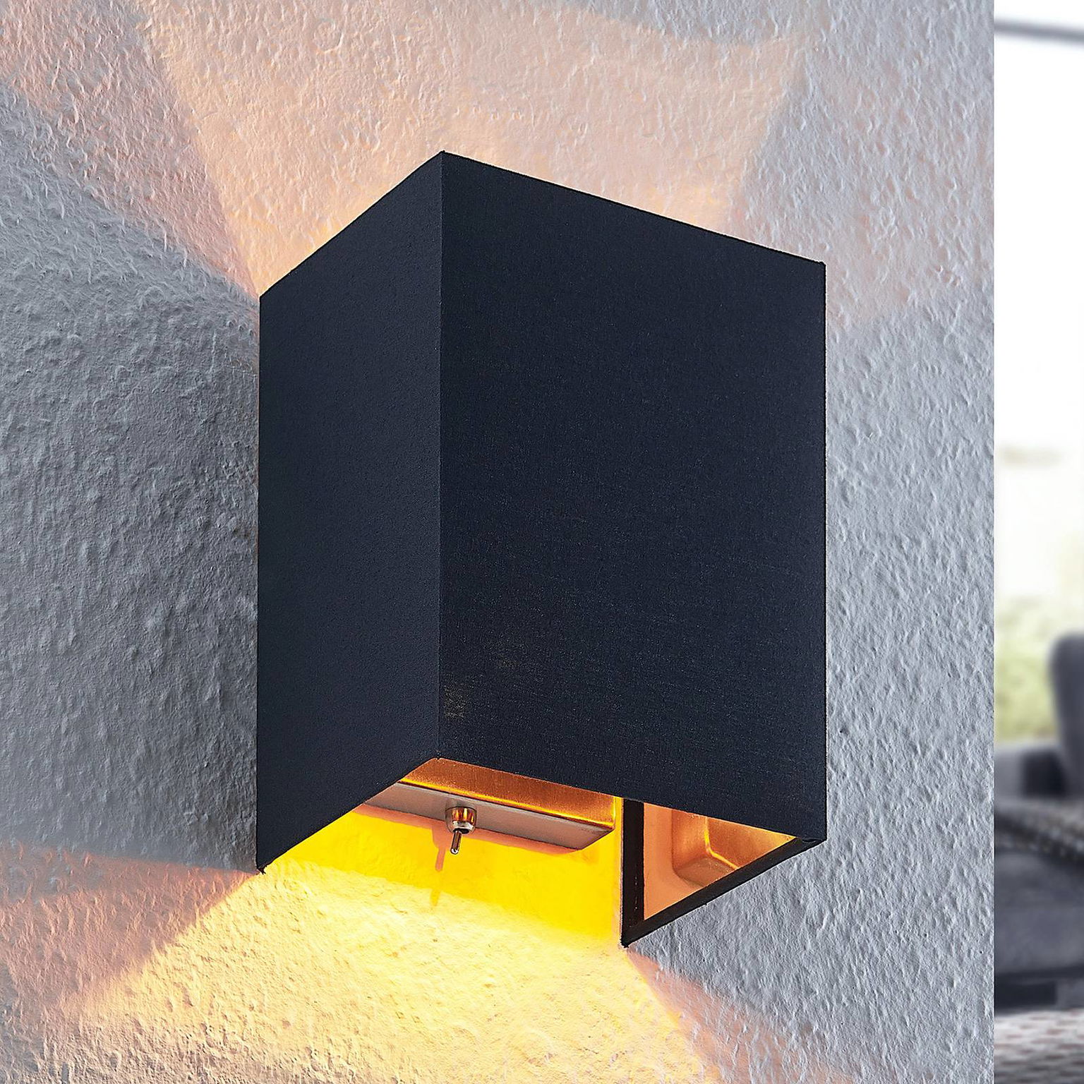Lindby Lukani nástenná lampa, hranatá