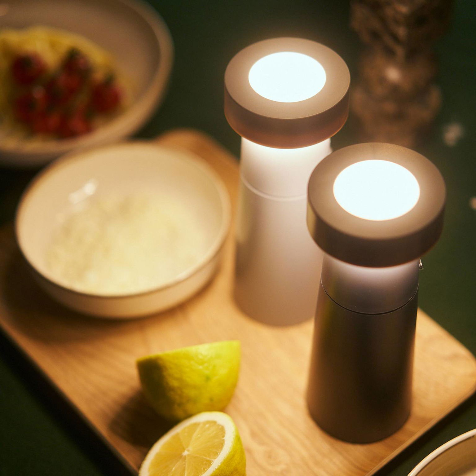Lucande LED soľnička a korenička Salt & Pepper, sada 2 ks – obrázok 4