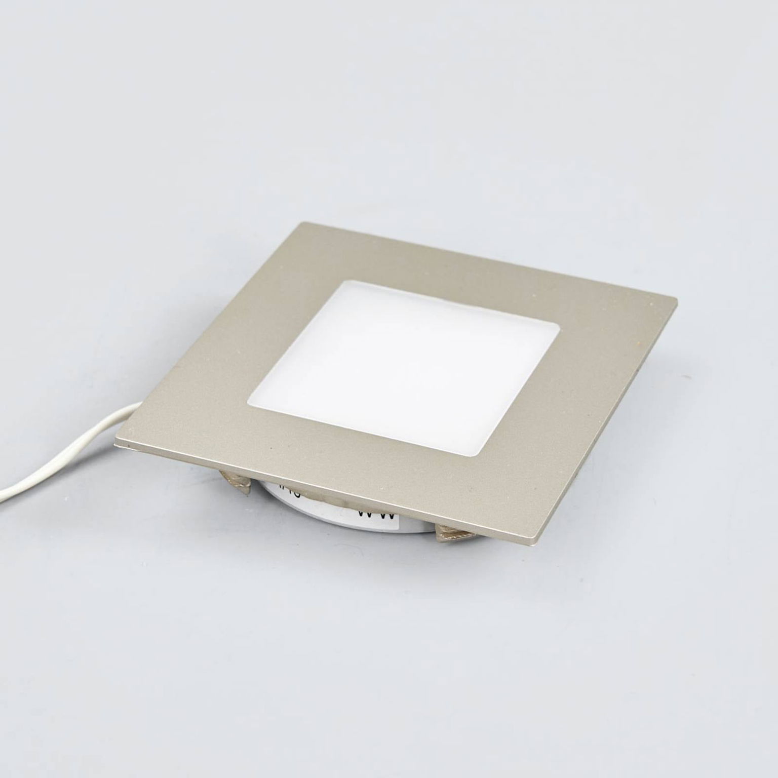 Samostatné svietidlo FQ 68-LED