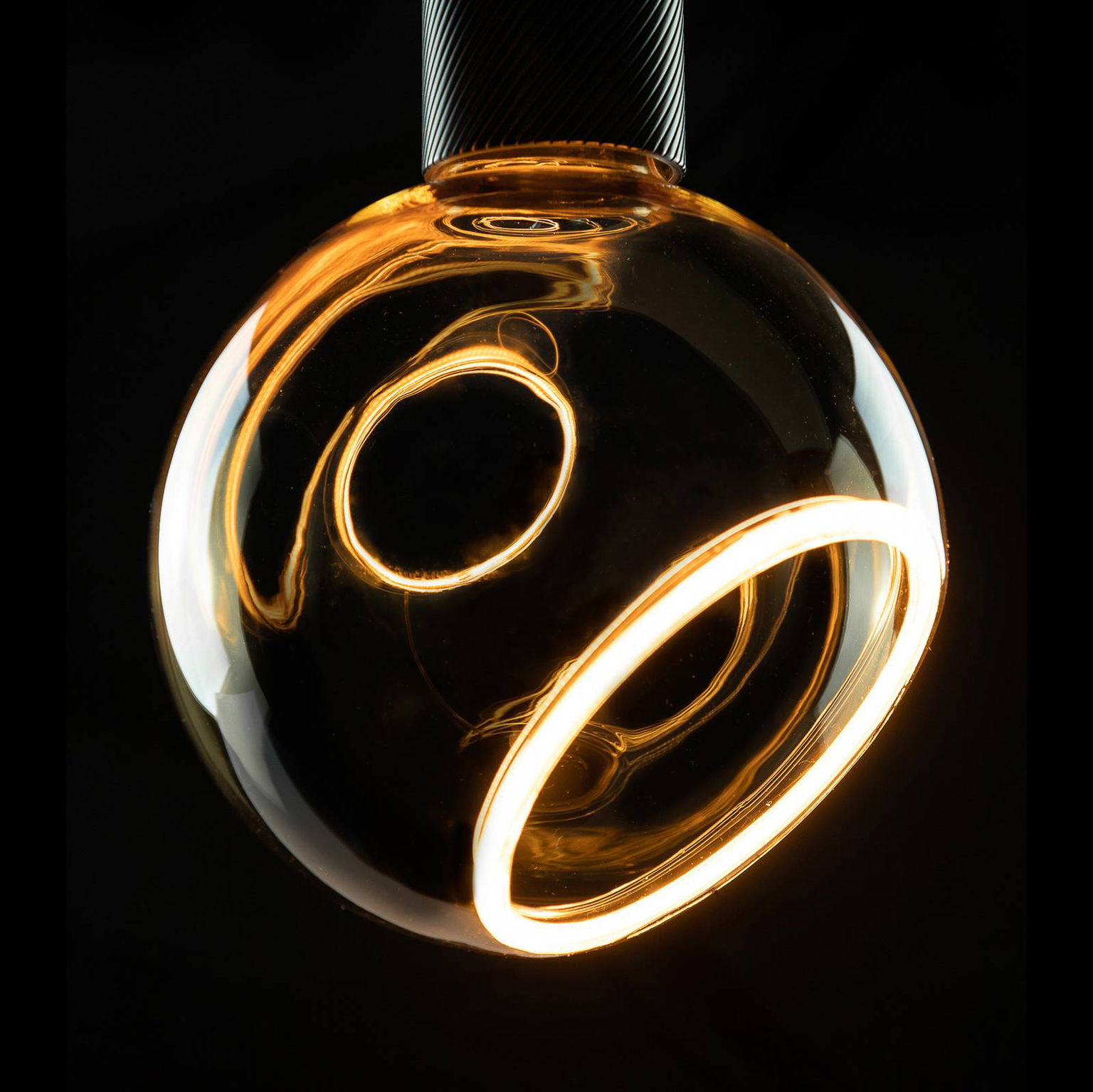 SEGULA LED floating Globe G150 E27 4,5W zlatá 45° – obrázok 2