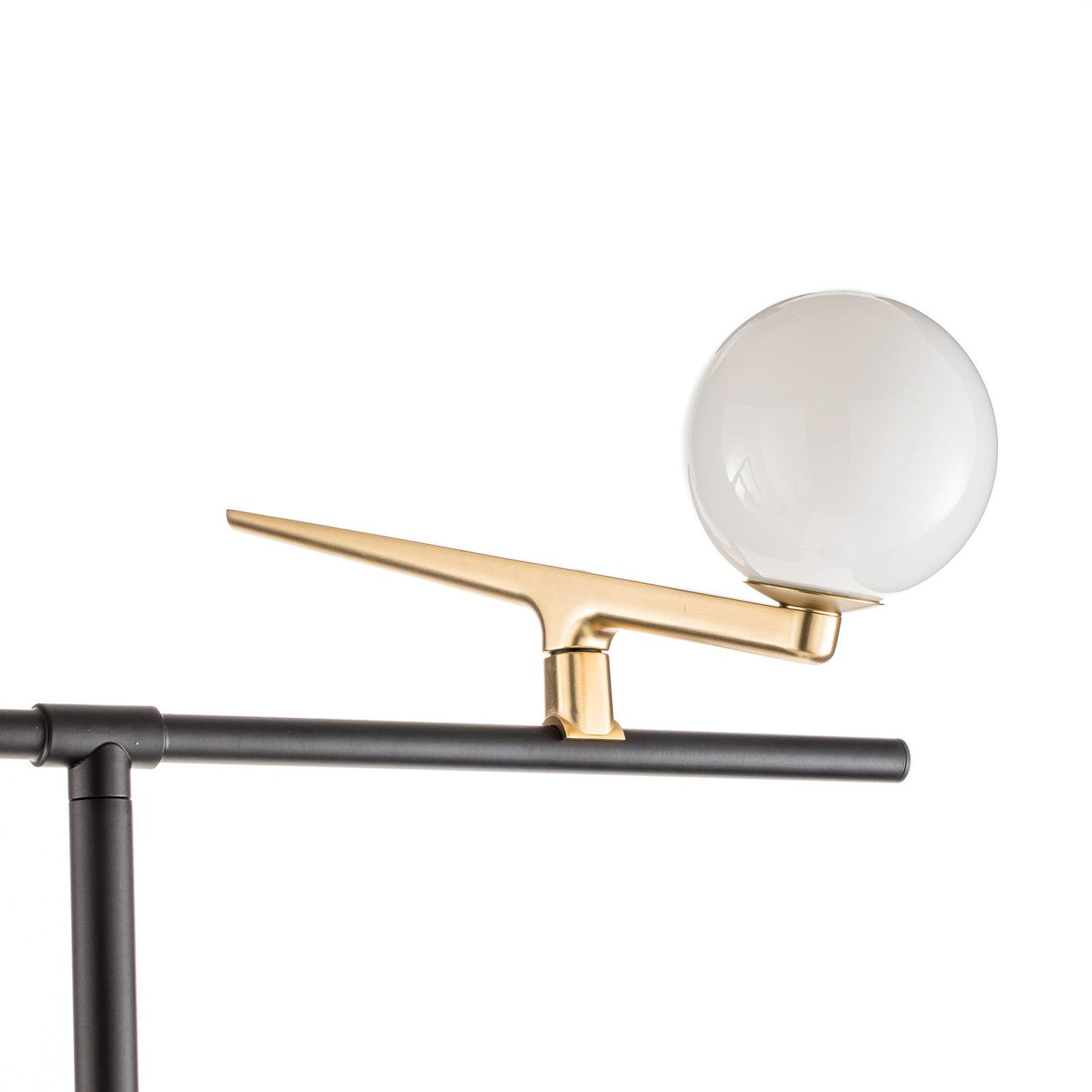Stojaca LED lampa Artemide Yanzi stmievací vypínač – obrázok 6