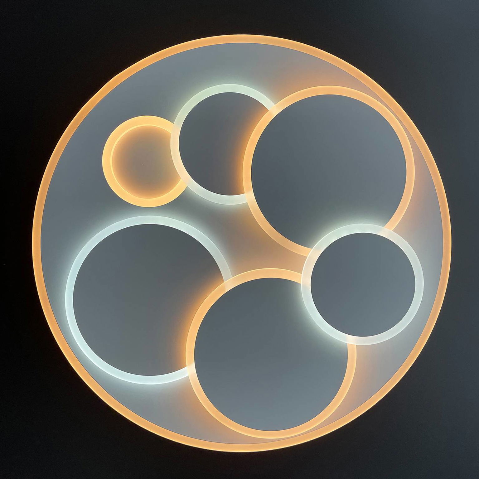 Stropné LED svetlo Dots, biele, Ø 50 cm, kov/akryl, CCT – obrázok 5