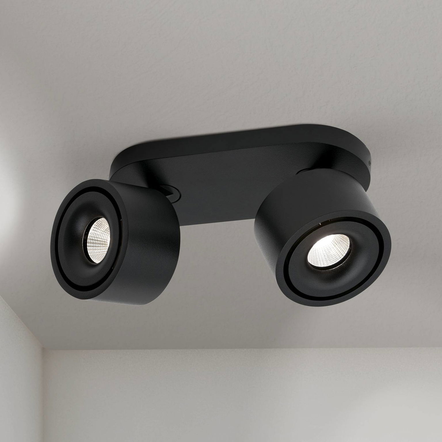 Stropný reflektor LED Specter, čierny, dĺžka 19,4 cm, hliník – obrázok 4