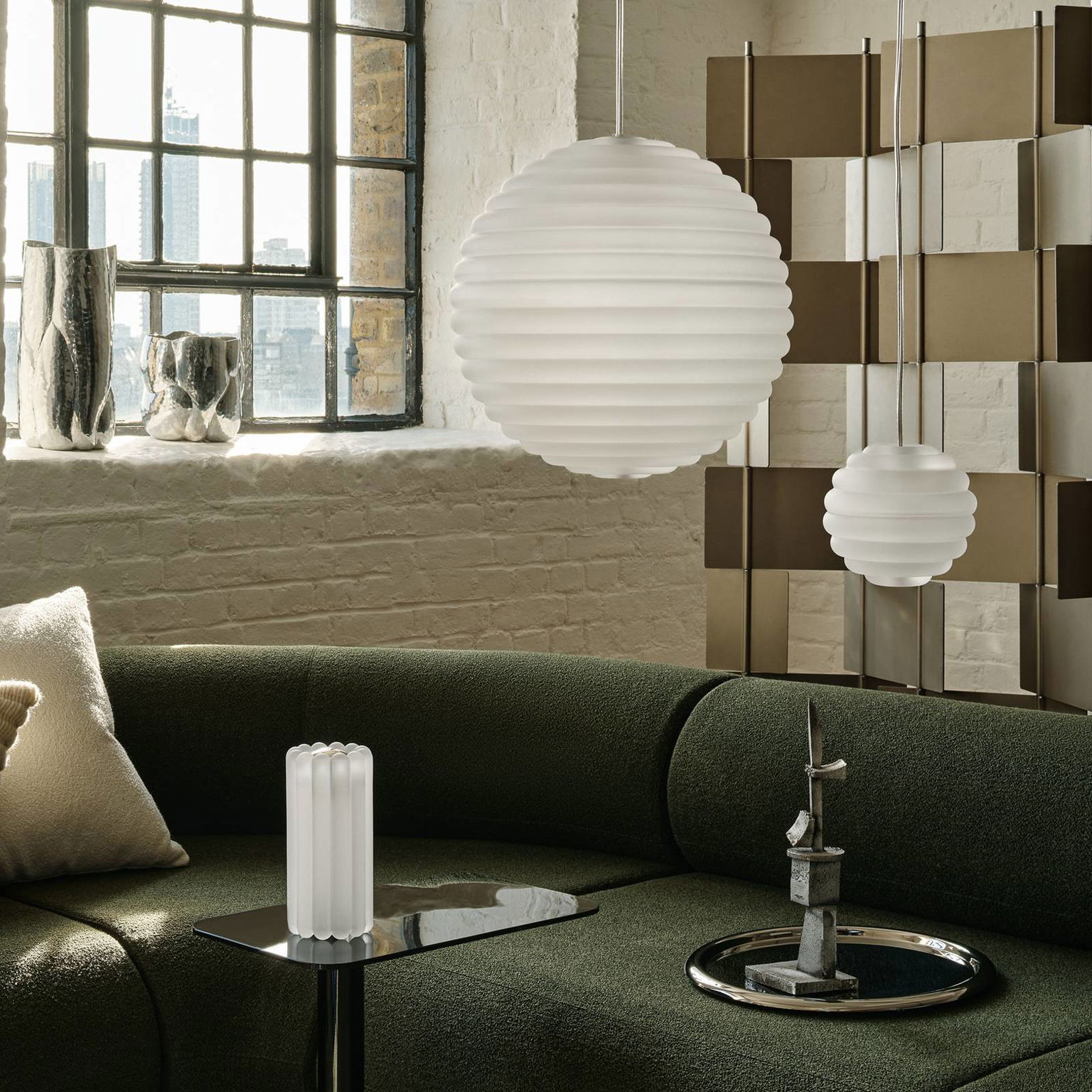 Tom Dixon LED závesné svietidlo Press Sphere Mini matná Ø 15 cm – obrázok 6