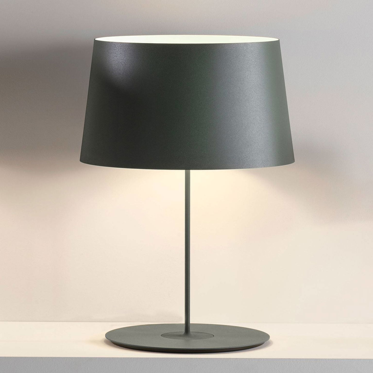 Vibia Warm 4901 stolová lampa, Ø 42 cm, zelená