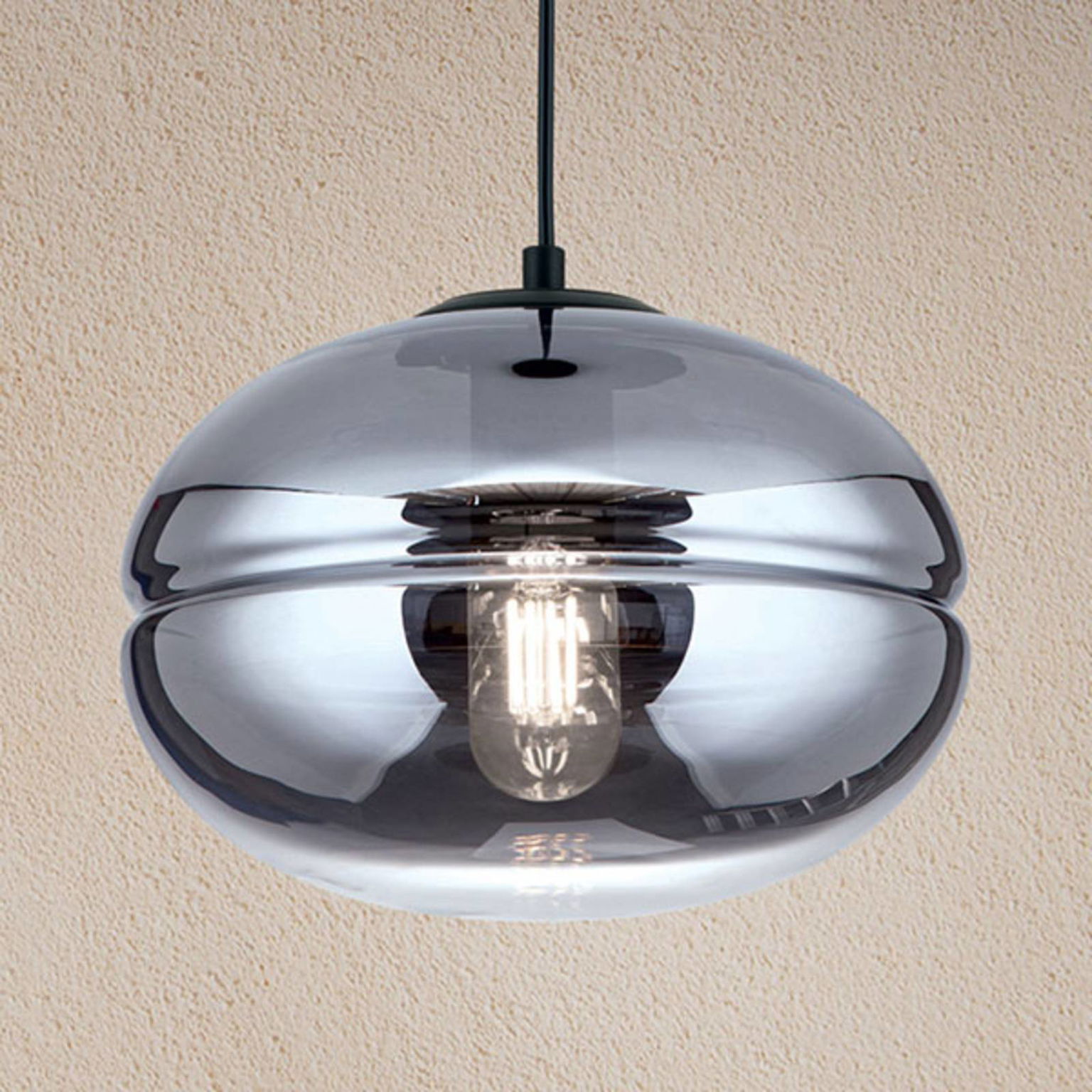 Závesná lampa Richard, kov čierna, sklo dymové